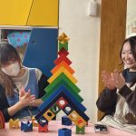 【保育環境コーディネーター派遣】岐阜県の保育園での積木研修の様子